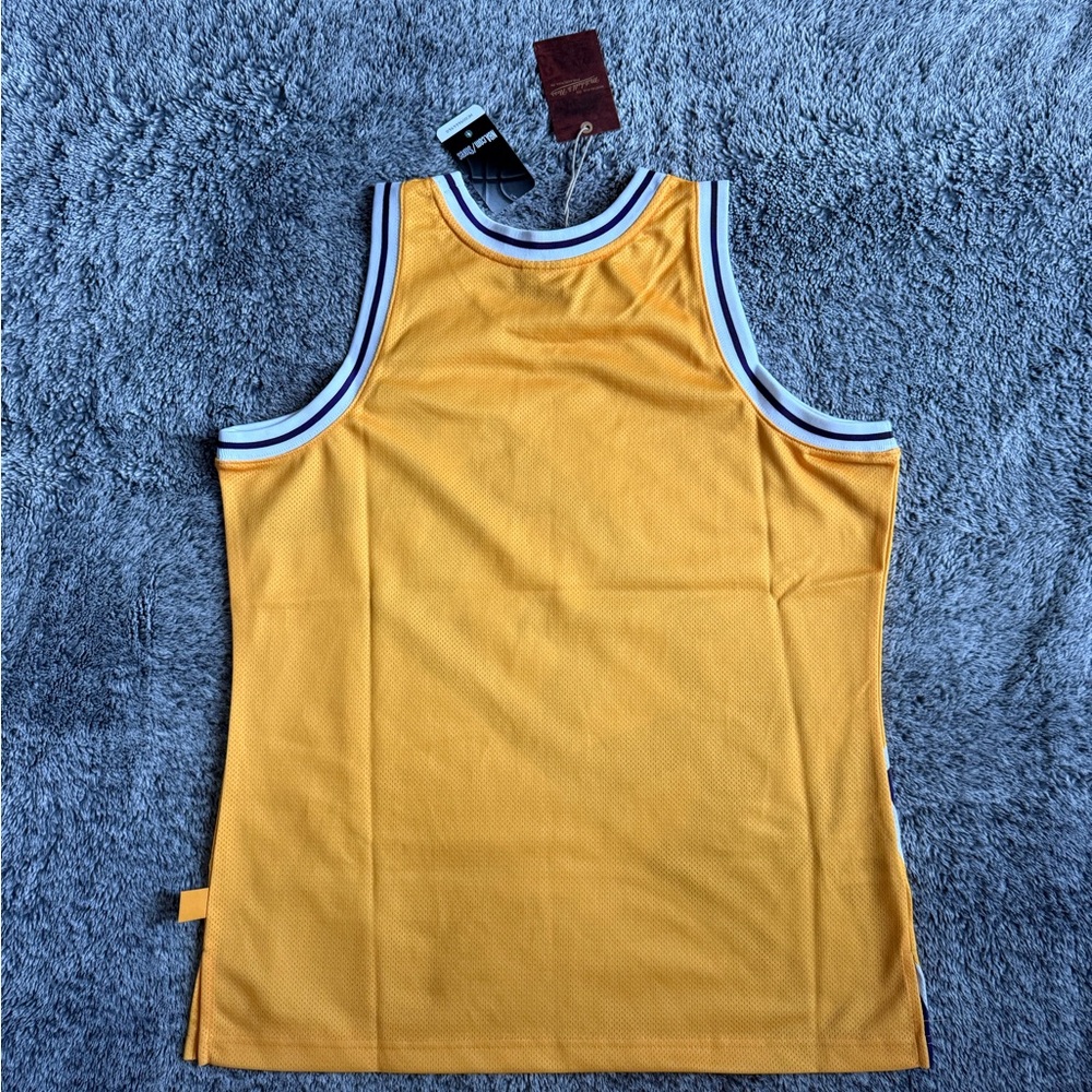 Men’s Los Angeles Lakers Jersey, Mitchell & Ness, Size Large, NWT - Picture 6 of 6
